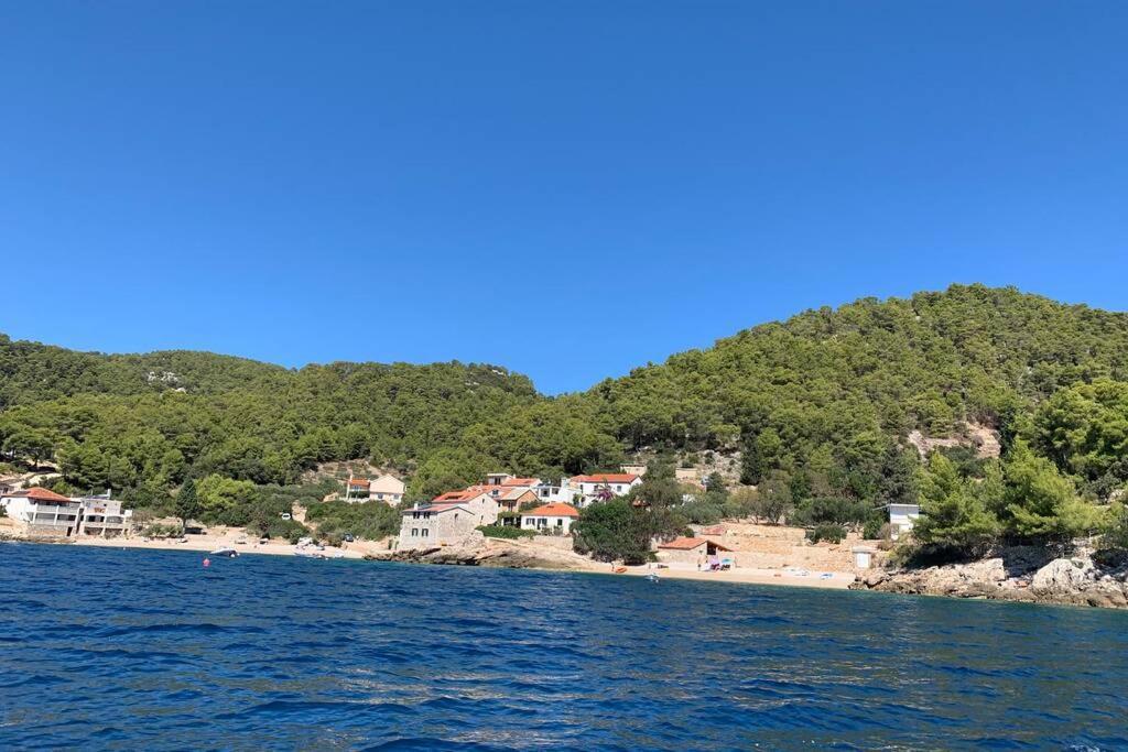Seaview Pool Apartment-Lumiere, Island Hvar-Gdinj エクステリア 写真
