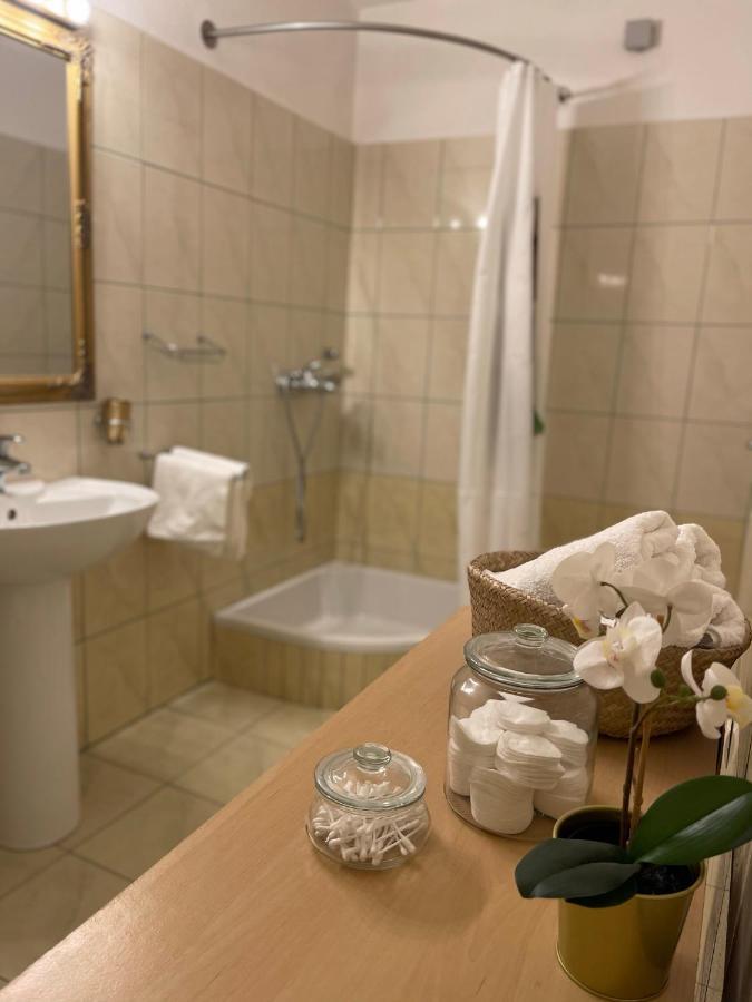 Seaview Pool Apartment-Lumiere, Island Hvar-Gdinj エクステリア 写真
