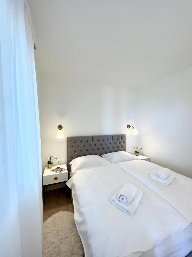 Seaview Pool Apartment-Lumiere, Island Hvar-Gdinj エクステリア 写真